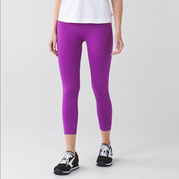 Lululemon Zone In Crop Size 6 Ultra Violet - Picture 2 of 5